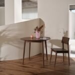 Vintage Round Table 05